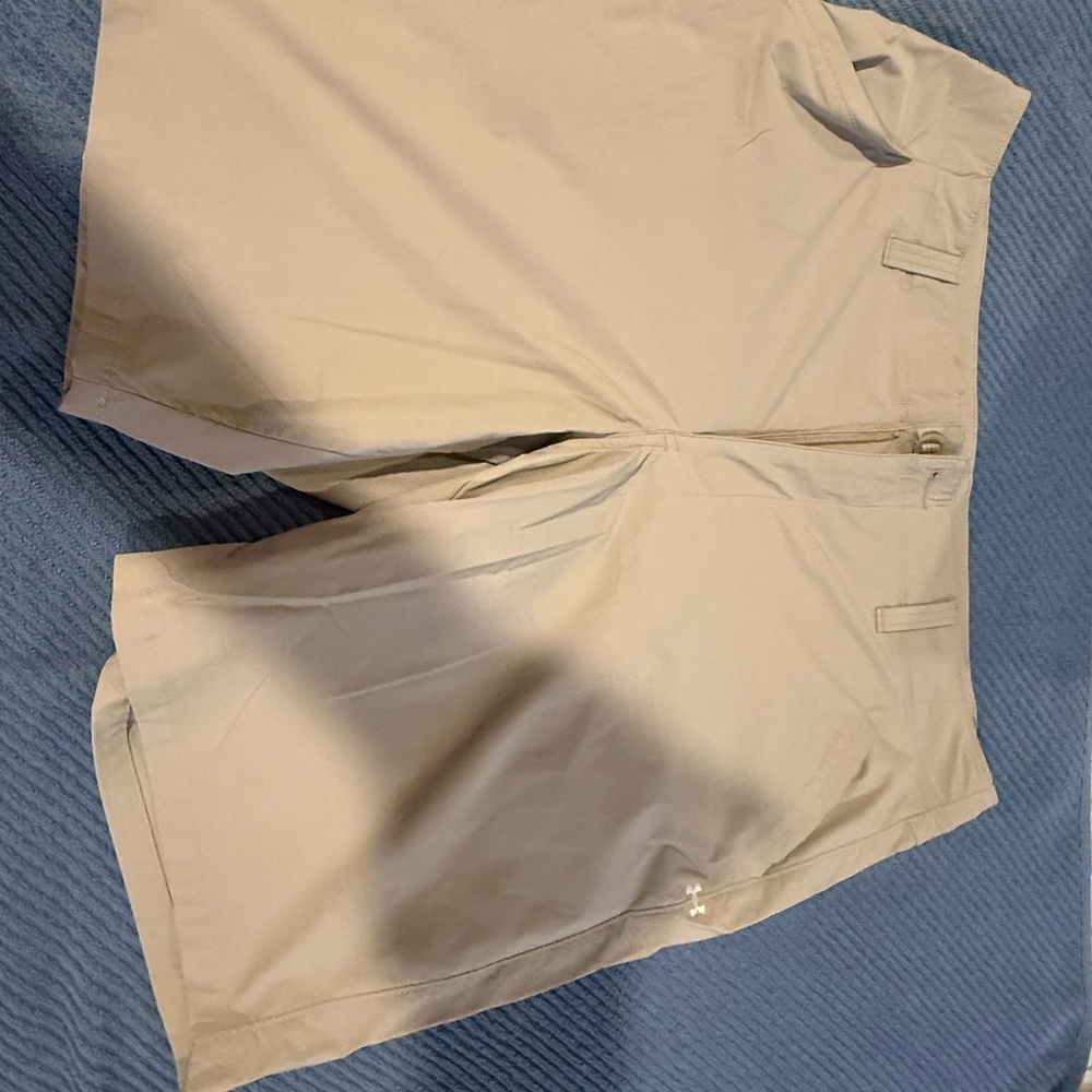 Under Armour Tan Flat Front Shorts Versatile Casual Wear